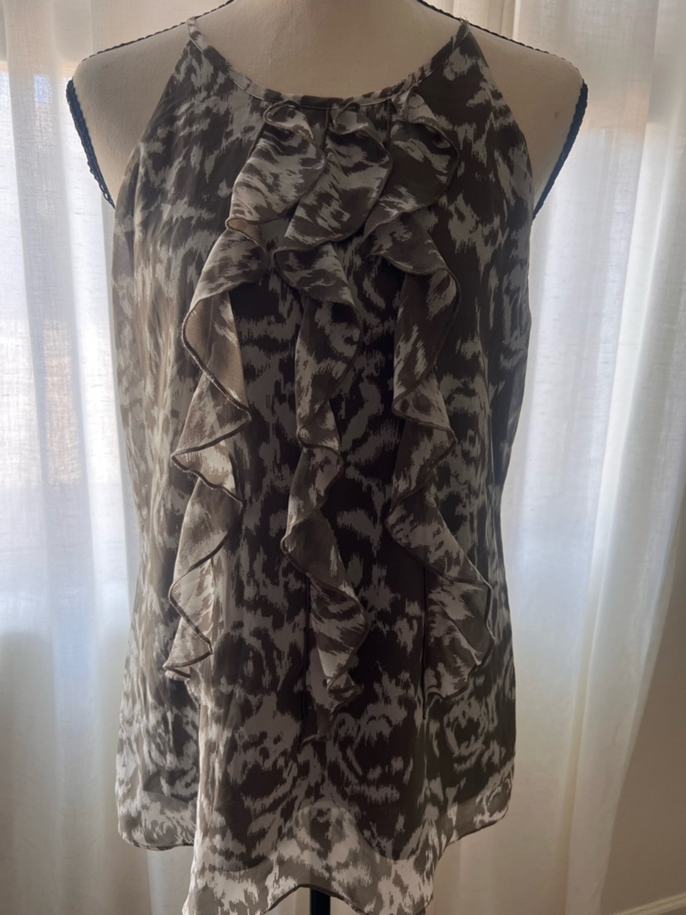 Ann Taylor Women’s Brown Floral Ruffle Blouse Business Casual Size 6